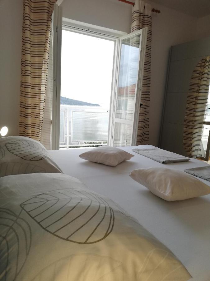 Apartmani Slavka Primošten Exterior foto